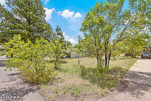 W Oak Avenue 11, Flagstaff, AZ 86001