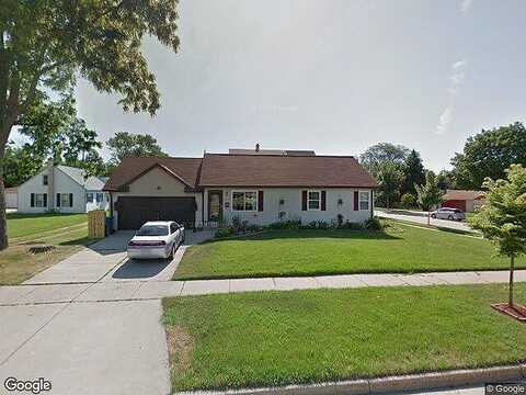 99Th, MILWAUKEE, WI 53227