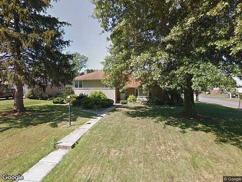 Edgemont Dr, WILLOW STREET, PA 17584