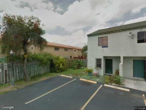 W 24Th Ct, HIALEAH, FL 33016