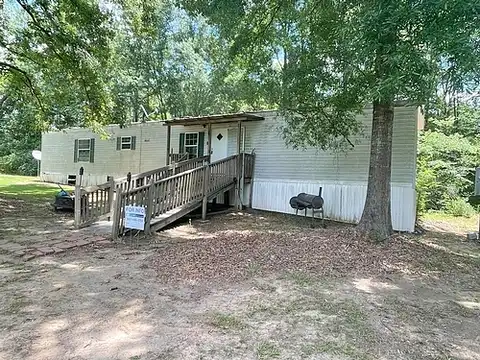 Dunomes, ROSELAND, LA 70456