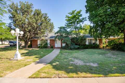 2601 10TH Avenue, Canyon, TX 79015