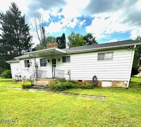 518 Riggleman Road, Tyrone, PA 16686