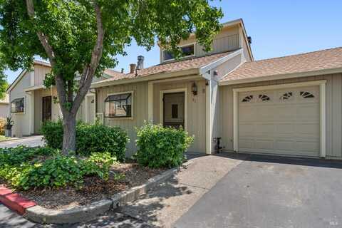 42 Acorn Circle, Petaluma, CA 94952