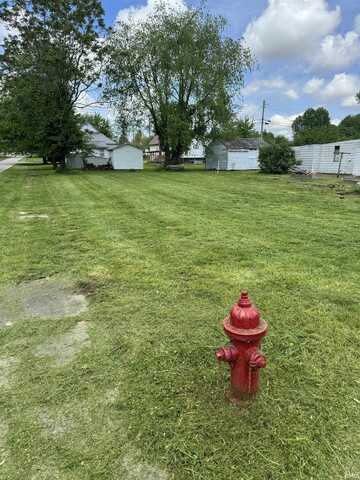 505 E 3rd Street, Bicknell, IN 47512