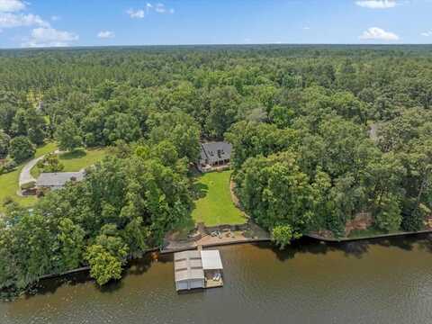 568 Lakeshore Way, Cordele, GA 31015