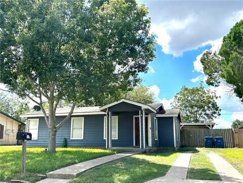 209 N Lightburne Street, Beeville, TX 78102