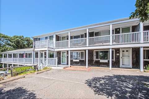 4 Bradford Acres Road, Provincetown, MA 02657