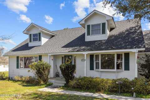 214 Old Ferry Dock Road, Harkers Island, NC 28531