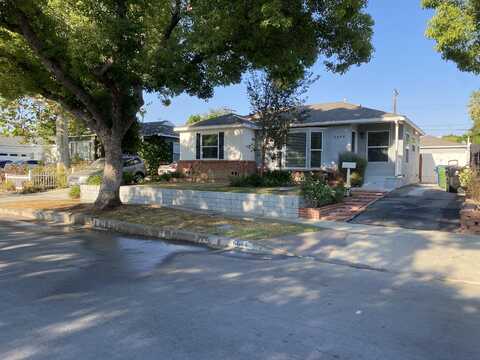 6644 Forbes Avenue, Lake Balboa, CA 91406