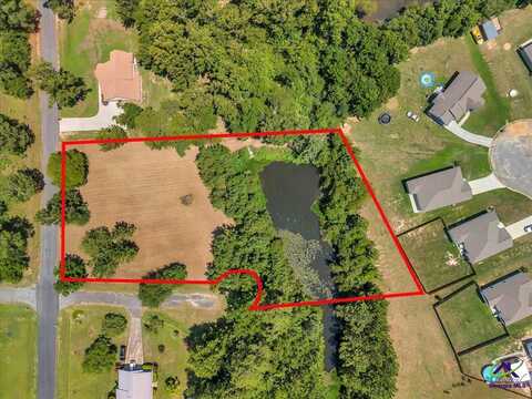 Craftway Drive, Hawkinsville, GA 31036