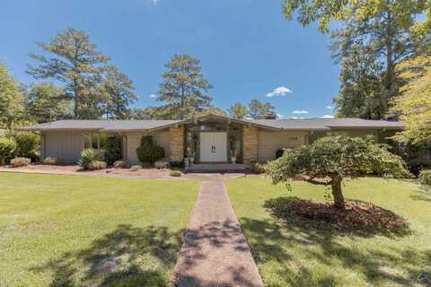 204 Deerwood Circle, Warner Robins, GA 31088