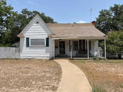 1211 Blackburn, Brady, TX 76825