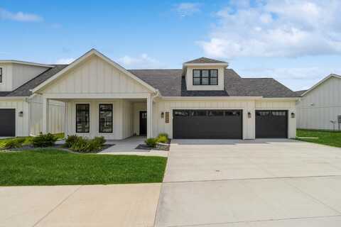 2934 Green Hills Drive, Ames, IA 50014