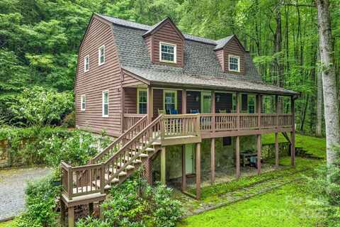 2767 Tanasee Gap Road, Balsam Grove, NC 28708