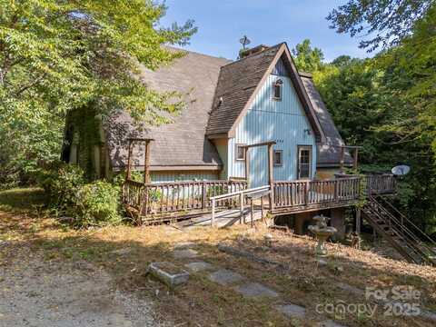 1084 Old Howard Gap Road, Saluda, NC 28773