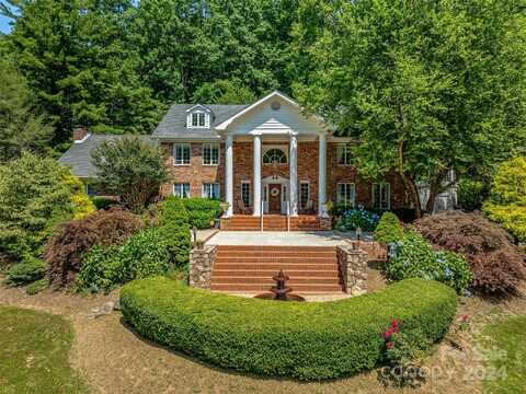 163 Northern Lights Lane, Hendersonville, NC 28739