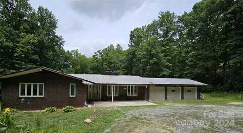 2075 Granny Squirrel Drive, Andrews, NC 28901