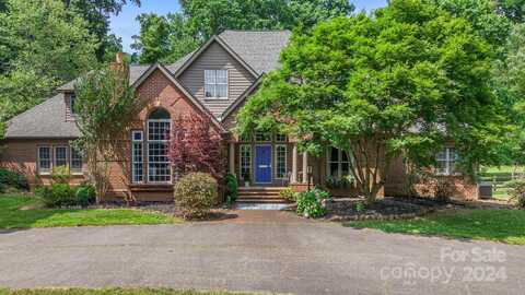 118 Holcombe Cove Road, Candler, NC 28715