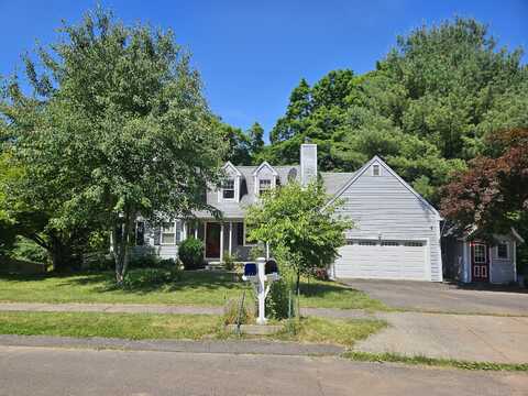 74 Clarence Court, Middletown, CT 06457