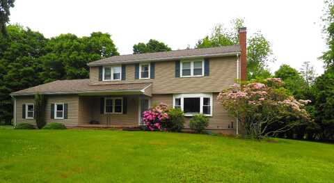 7 Wyneding Hill Road, Manchester, CT 06040