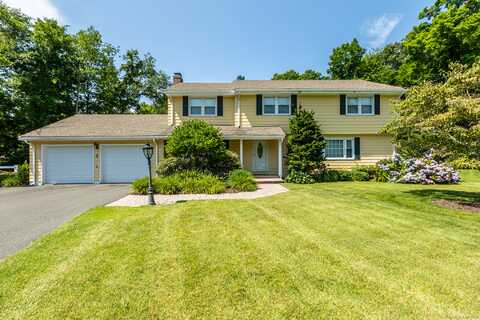 5 Garwood Lane, West Hartford, CT 06117