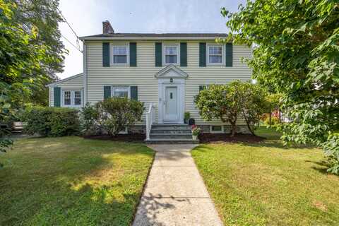 12 Briarcroft Avenue, Trumbull, CT 06611