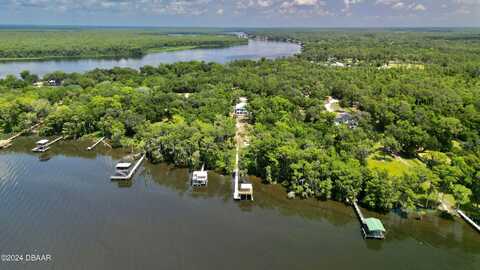 101 Beechers Point, Welaka, FL 32193