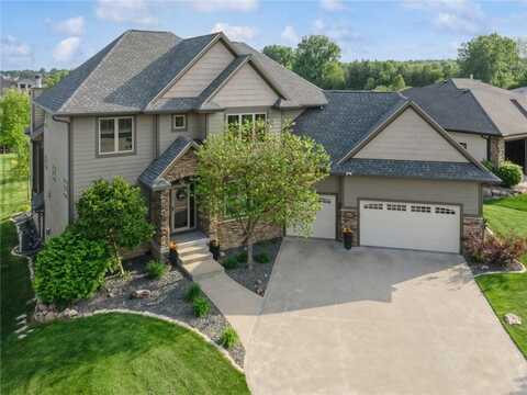 9116 NW 73rd Circle, Johnston, IA 50131