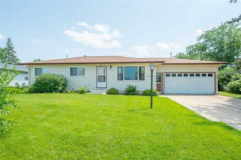 506 Pleasantview Road, Marshalltown, IA 50158