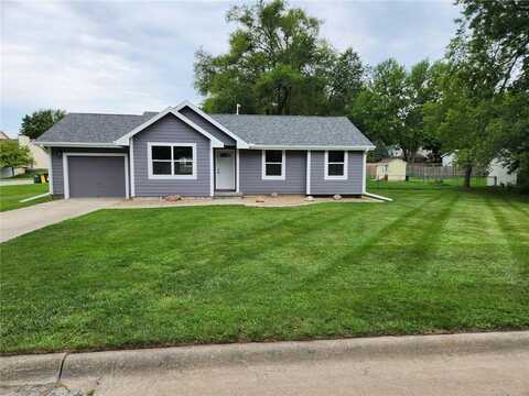 710 N 3rd Avenue, Winterset, IA 50273