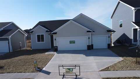1419 S 91st Street, West Des Moines, IA 50266