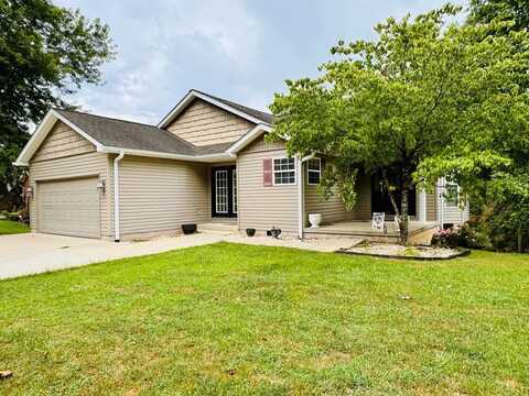 513 East Dorton Boulevard, Staffordsville, KY 41256