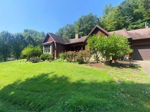 171 MEADE HEIGHTS, Pikeville, KY 41501