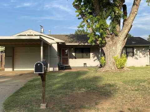 1514 26th, Woodward, OK 73801