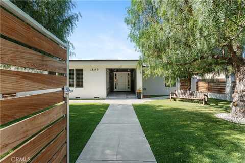 23349 Canzonet Street, Woodland Hills, CA 91367