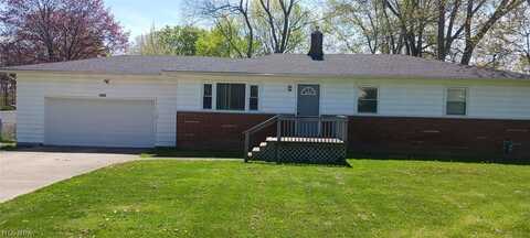 1682 Raber Road, Uniontown, OH 44685