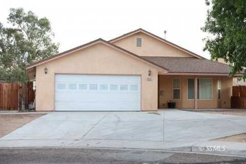 425 Christopher CT, Ridgecrest, CA 93555