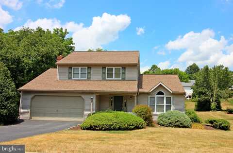 12 WADE DRIVE, LITITZ, PA 17543