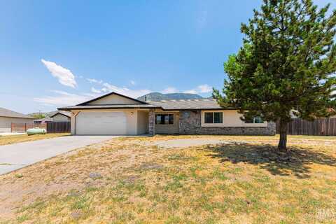 27420 Hialeah Drive, Tehachapi, CA 93561