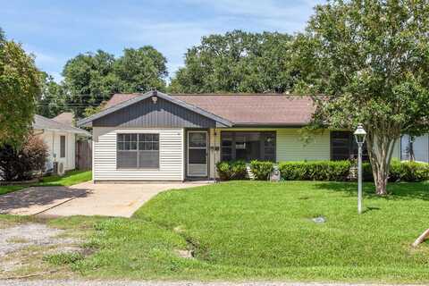 623 S 8th Street, Nederland, TX 77627