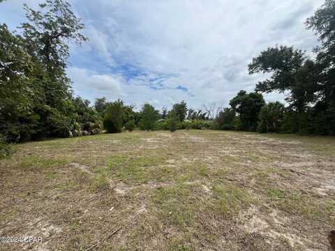 318 Maine Avenue, Panama City, FL 32401