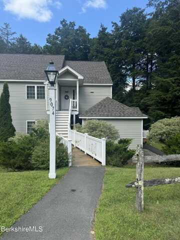 37 Corey Rd, Hancock, MA 01237