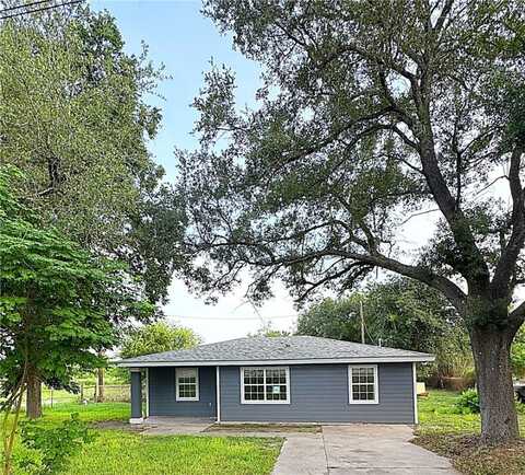 2261 W. Front, Alice, TX 78332