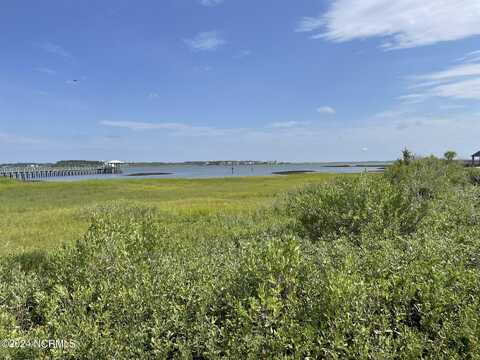 309 N 7th Street, Morehead City, NC 28557