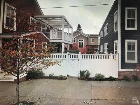 235 Robinson, Hudson, NY 12534