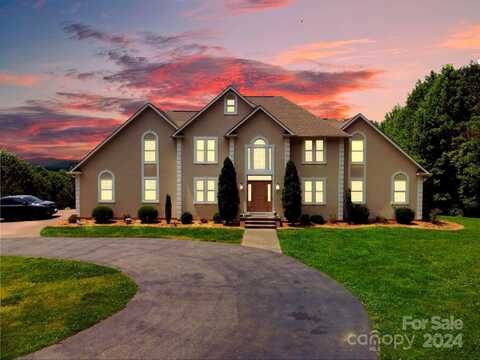 261 Helaman Way, Mount Airy, NC 27030