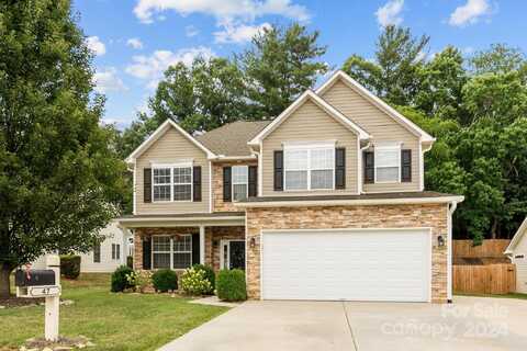 47 Yadkin Road, Fletcher, NC 28732