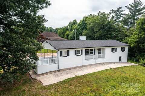 3398 Shamrock Heights, Hudson, NC 28638