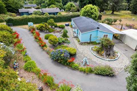 2355 Elk Valley Cross Rd, Crescent City, CA 95531